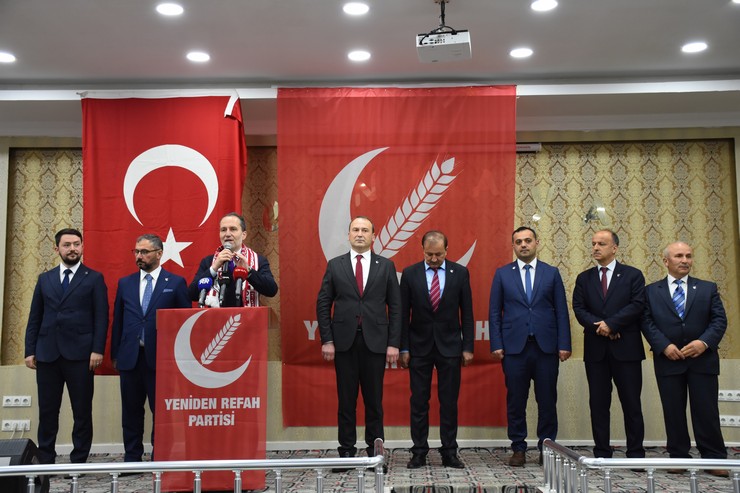 yeniden-refah-partisi-genel-baskani-fatih-erbakan-trabzonda-3.jpg