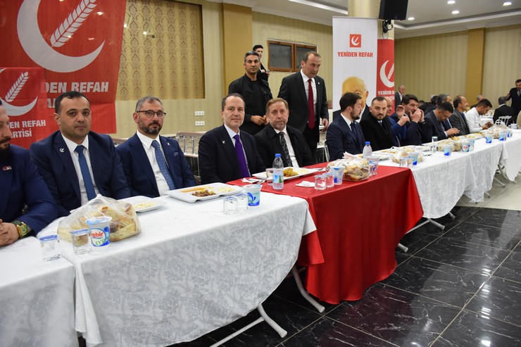 yeniden-refah-partisi-genel-baskani-fatih-erbakan-trabzonda-4.jpg