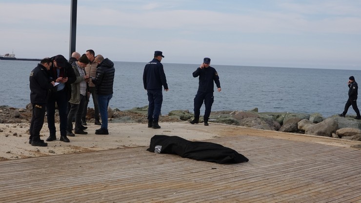 trabzonun-ortahisar-ilcesi-sahilinde-denizde-19-yasindaki-bir-genc-kizin-cesedi-bulundu-4.jpg