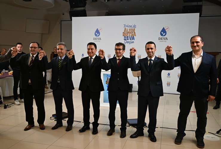 deva-partisi-genel-baskani-ali-babacan-trabzonda-konustu-4.jpg