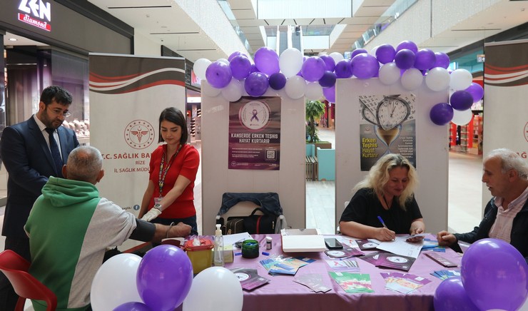 rize-il-saglik-mudurlugu-tarafindan-1-7-nisan-ulusal-kanser-haftasi-kapsaminda-farkindalik-olusturmak-icin-cesitli-etkinlikler-duzenlendi-13.jpg