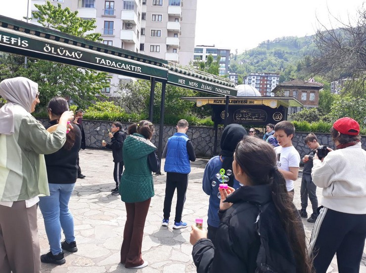 rize-il-muftulugu-mihrabin-elleri-projesi-kapsaminda-ogrenciler-cami-ziyaret-etti-5.jpg