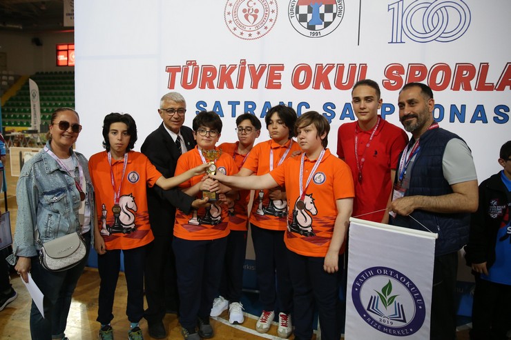 turkiye-okul-sporlari-satranc-sampiyonasi-sona-erdi-2.jpg