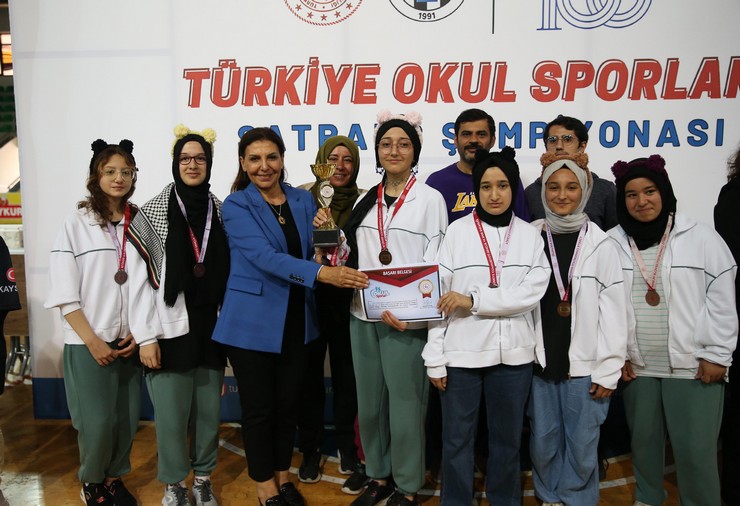 turkiye-okul-sporlari-satranc-sampiyonasi-sona-erdi-3.jpg