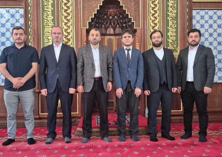 2024-yili-camiler-ve-din-gorevlileri-haftasi-kapsaminda-rize-il-muftulugu-tarafindan-din-gorevlileri-arasinda-duzenlenen-hadis-i-serif-ezberleme-ve-ezani-guzel-okuma-il-fina-3.jpg