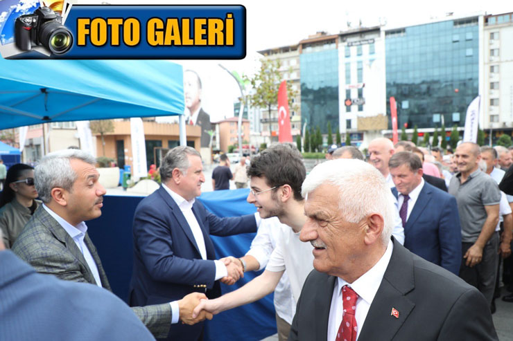 rizede-protokol-vatandaslarla-bayramlasti.jpg