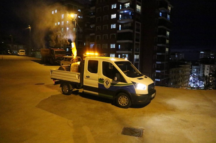 rize-belediyesi-sivrisinek-ve-hasere-mucadelesine-devam-ediyor-1.jpg