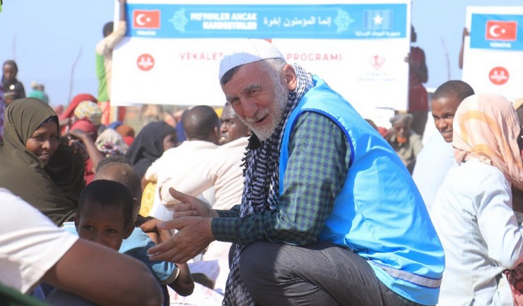 tdv-rize-gonulluleri-somali-malavi-ve-kazakistanda-kurban-bayrami-heyecanini-yasatti-3.jpg