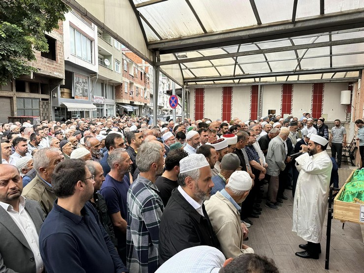 rize-il-muftu-yardimcisi-mahmut-ali-atikin-baba-acisi-14.jpg