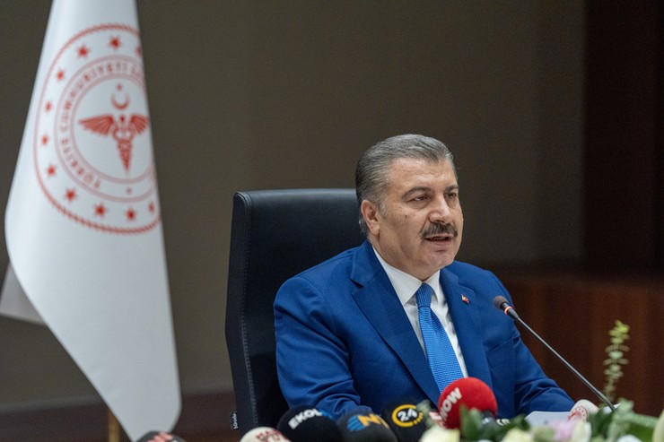 saglik-bakani-kemal-memisoglu-gorevi-fahrettin-kocadan-devraldi-5.jpg