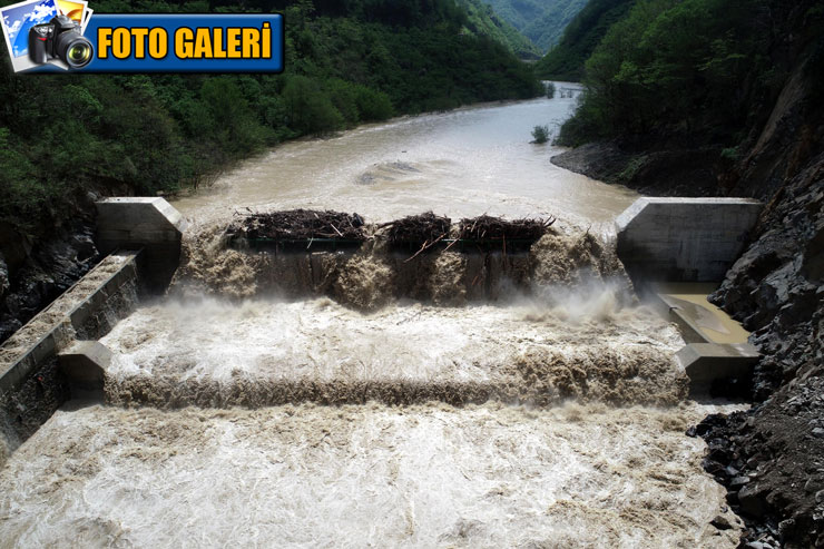yagmurun-baskentinrizede-afetlere-sel-kapanli-onlem.jpg