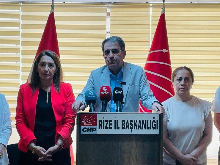 chp-rize-il-baskani-basin-toplantisi-1.jpg