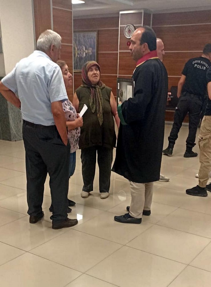 kizi-ve-esi-gozunun-onunde-olduruldu-komsular-yetismese-damadim-beni-de-oldurecekti-4.jpg