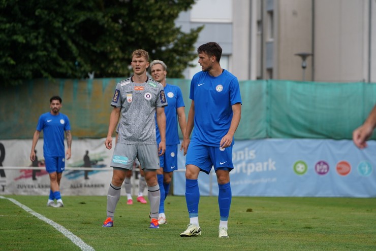 caykur-rizespor-hazirlik-macinda-avusturya-temsilcisi-fc-klagenfurtu-ilk-yarida-kaydettigi-gollerle-2-1-yendi-9.jpg