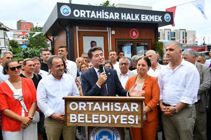 trabzonda-ortahisar-belediye-baskani-ahmet-kaya-halk-ekmek-bufesini-hizmete-acti-1.jpg