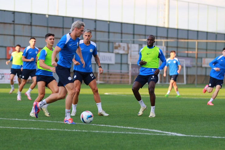 caykur-rizespor-antrenmani-6.jpg