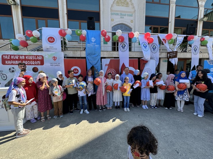 rizede-de-2024-yili-yaz-kuran-kurslari-sona-erdi-1.jpg