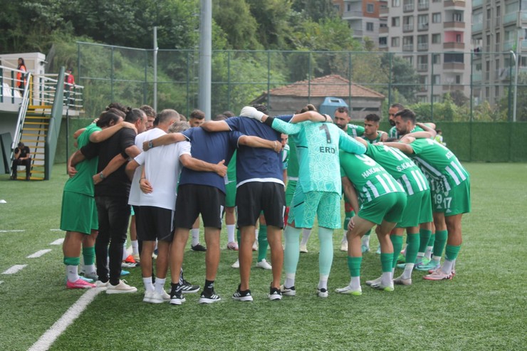 tff-3-lig-2-grupta-cayelispor-sezonun-ilk-macinda-evinde-silivrispor-ile-golsuz-berabere-kaldi-4.jpg