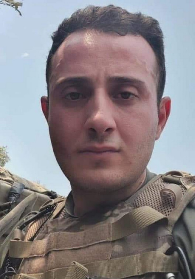 irakin-kuzeyinde-teroristlerle-cikan-catismada-sehit-olan-piyade-ustegmen-omer-fatih-ayarin-32-trabzonun-surmene-ilcesinde-yasayan-ailesine-aci-haber-verildi.jpg