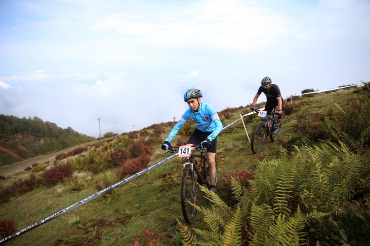 rizede-uluslararasi-mtb-cup-dag-bisikleti-yarislari-yapildi-15.jpg