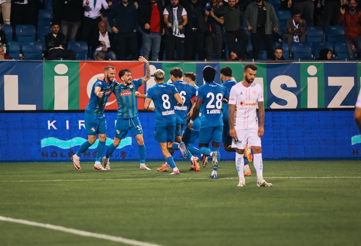 caykur-rizespor-antalyaspor-maci-8.jpg