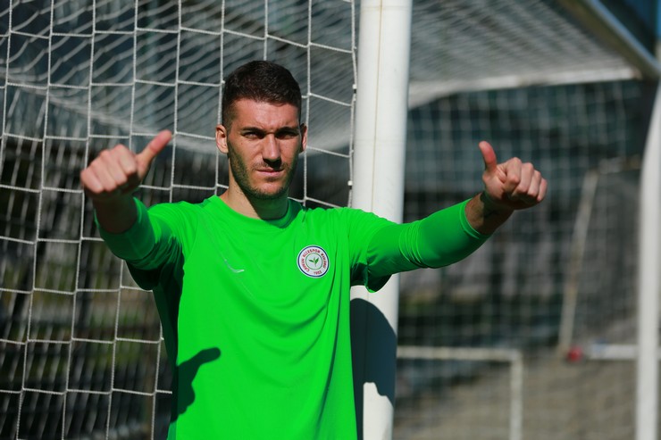 caykur-rizespor-kalecisi-ivo-grbic-3.jpg