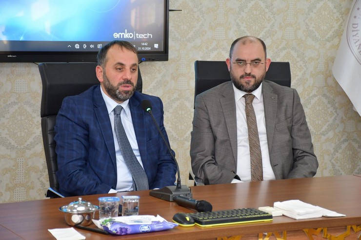 rizede-aday-din-gorevlisi-kursiyerlerine-ilim-dersi-4.jpg