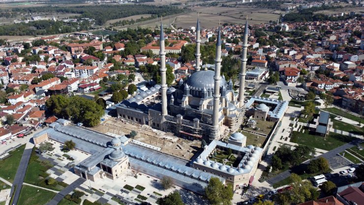 Edirne Vakıflar Bölge Müdürü Saraç: Selimiye'yi ibadete açmak için yoğun çalışma içindeyiz