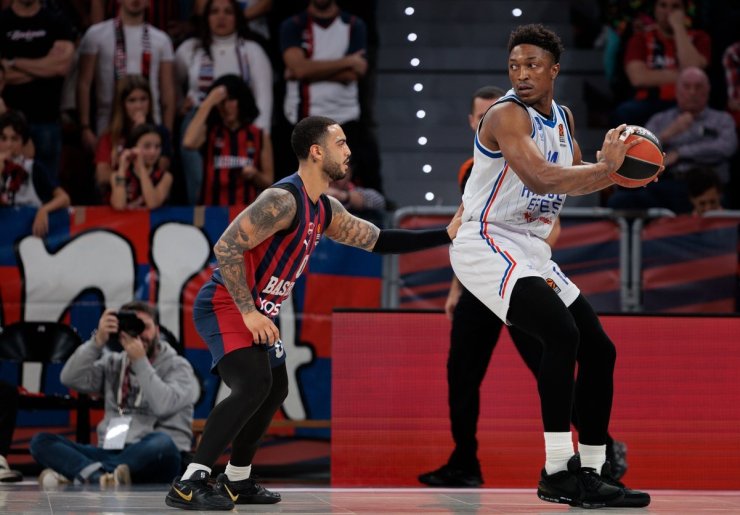 Baskonia - Anadolu Efes: 84-89