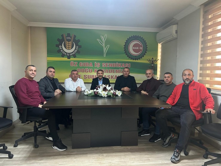 hizmet-is-sendikasi-genel-baskan-yardimcisi-yildizdan-hak-is-rize-il-baskanligina-ziyaret-2.jpg