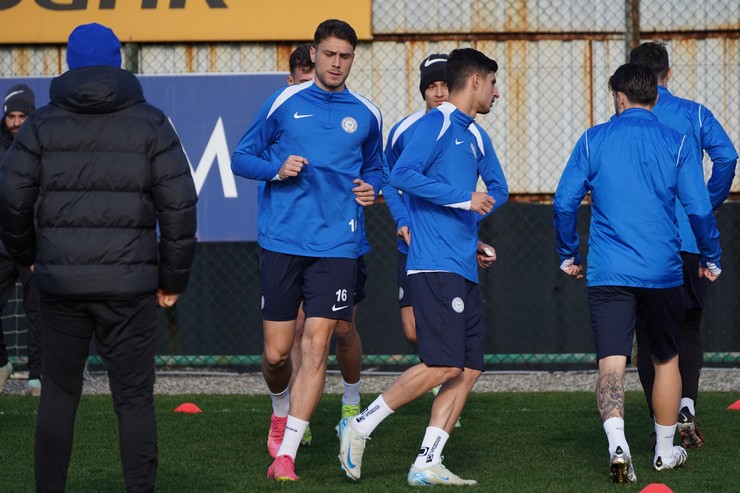 caykur-rizespor-besiktas-maci-hazirliklarini-surduruyor-1.jpg