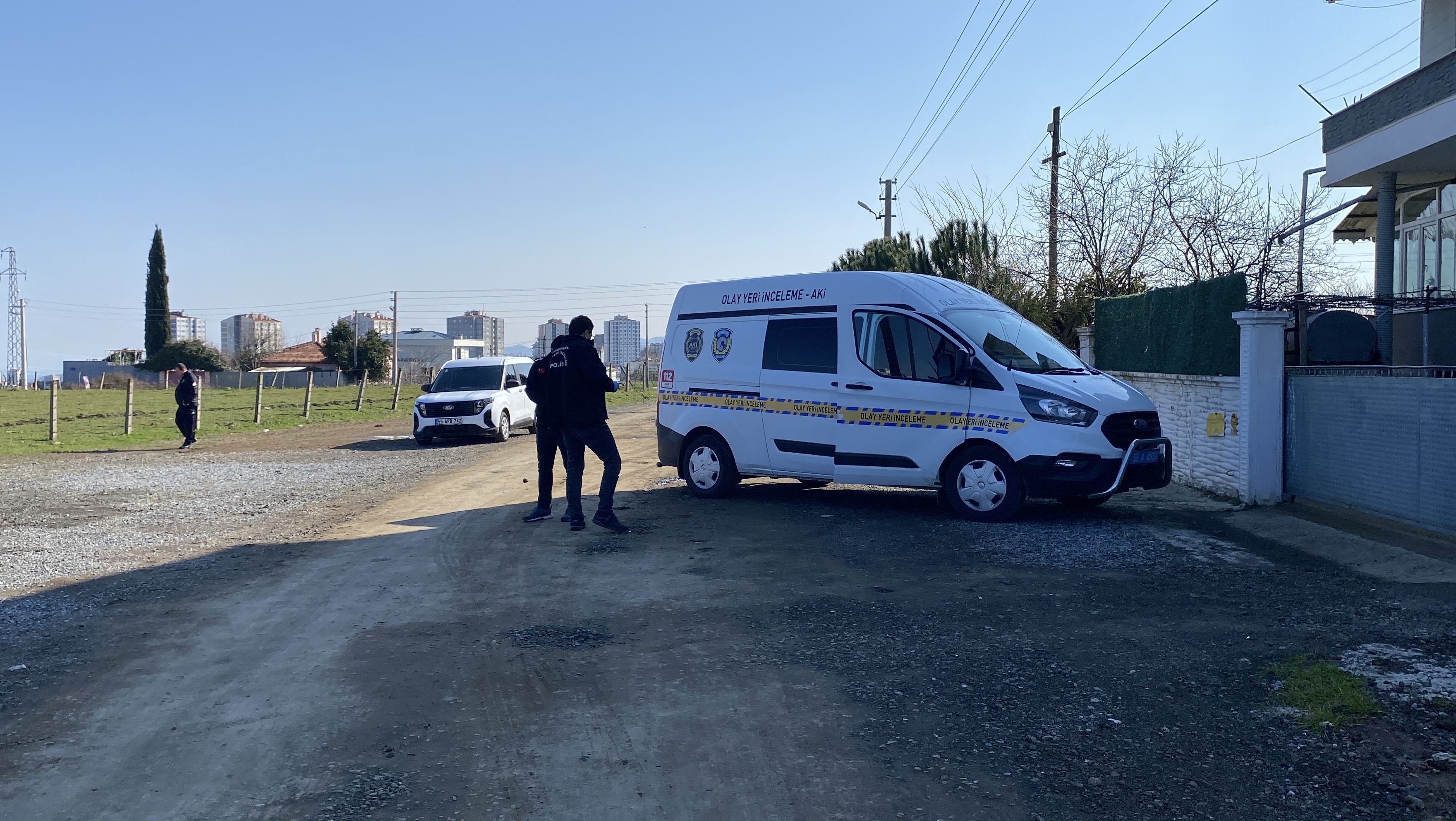 komsusunu-tabancayla-yaraladi-564507-167270.jpg