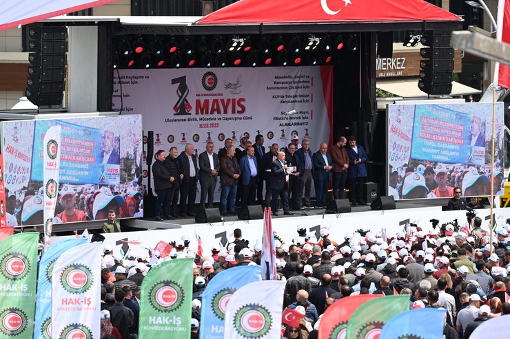 hak-is-1-mayis-emek-ve-dayanisma-gununu-rizede-kutladi-1.jpg