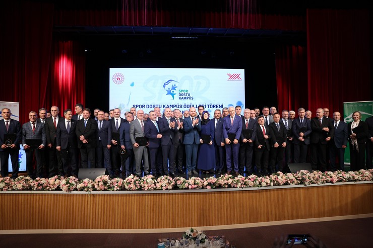 genclik-ve-spor-bakani-bak-spor-dostu-kampus-sertifika-toreninde-konustu-3.jpg