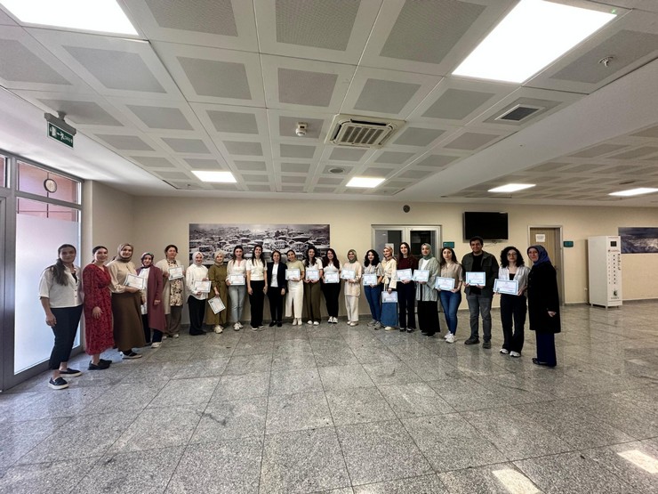 rizede-saglik-calisanlarina-anne-sutu-ve-emzirme-danismanligi-egitimi-verildi-7.jpg