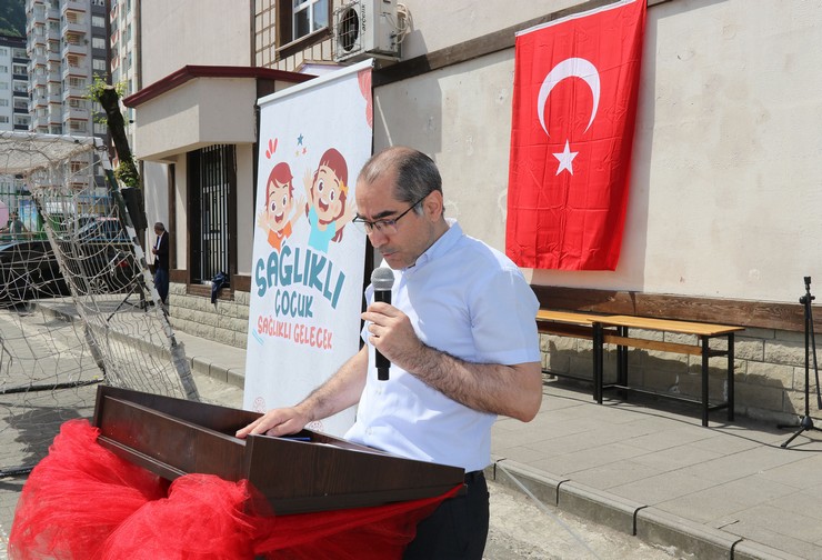 rizede-saglikli-cocuk-saglikli-gelecek-etkinligi-gerceklestirildi-6.jpg