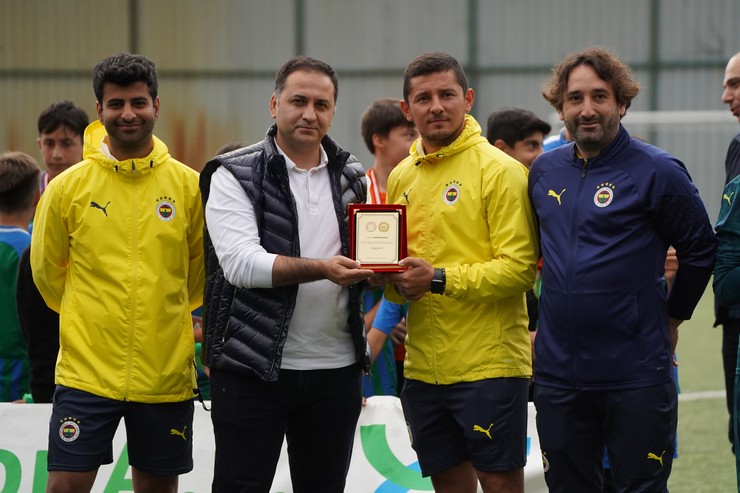 u12-rize-cup-2025-yigit-demirel-uluslararasi-futbol-turnuvasi-sona-erdi-34.jpg