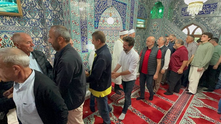rizede-kurban-bayrami-bayramlasmasi-1.jpg
