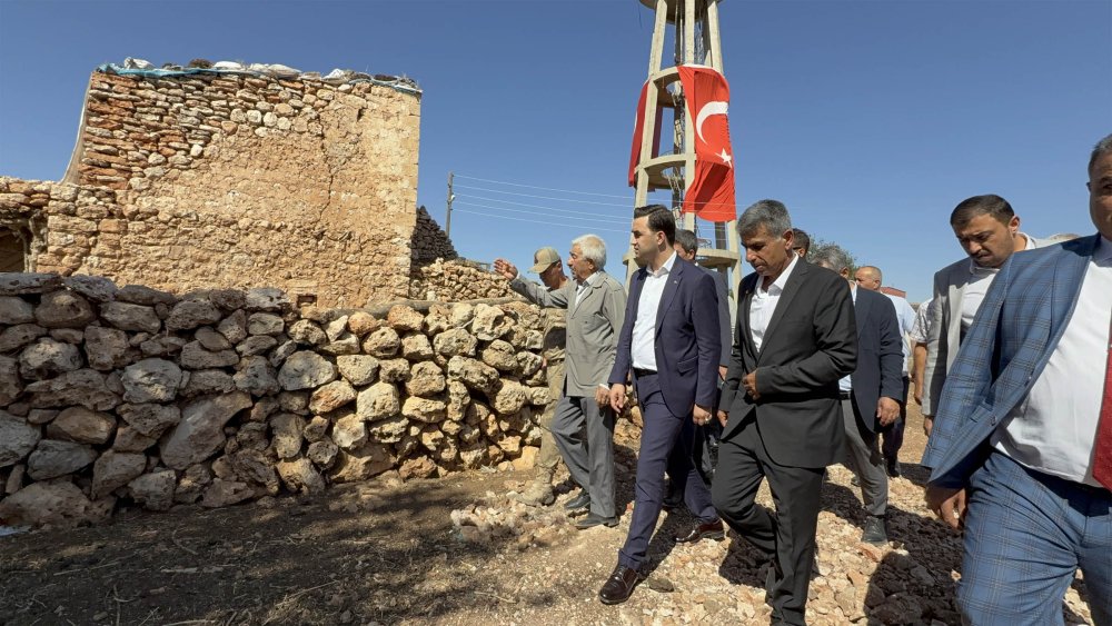 Midyat’ta 38 Yıl Önce Pkk'nın Şehit Ettiği 9 Kişi, Dualarla Anıldı