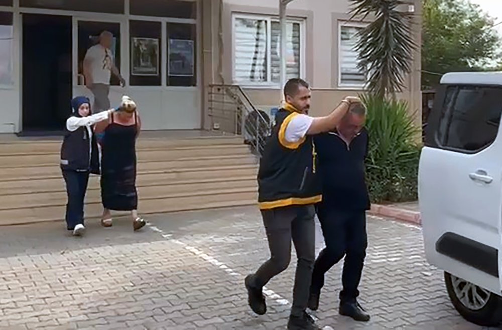 Emlakçı kuzeni 3 milyon lira haracı ödemeyince, iş yerini kurşunlattı