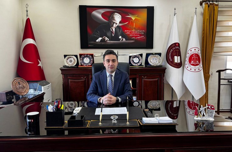 rize-adalet-komisyonu-ve-rize-1-agir-ceza-mahkemesi-baskanligina-atanan-ahmet-kose-rizedeki-yeni-gorevine-basladi-6.jpg