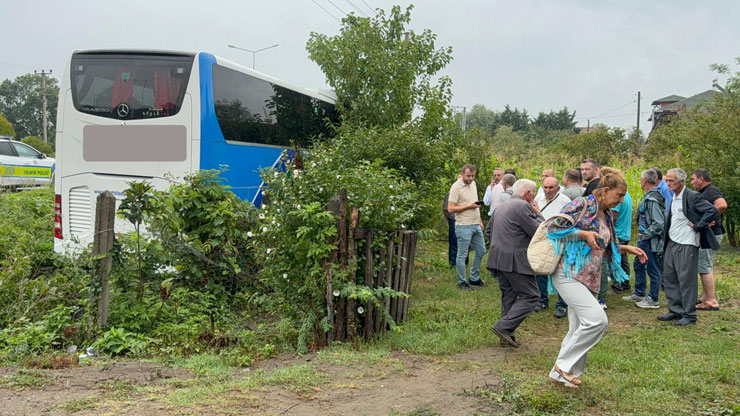 samsunun-terme-ilcesinde-yolcu-otobusunun-kaza-yapmasi-sonucu-yaralilarin-oldugu-ogrenildi-4.jpg