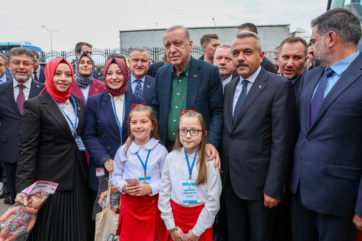 cumhurbaskani-recep-tayyip-erdogan-rize-valiligini-ziyaret-etti-2.jpg