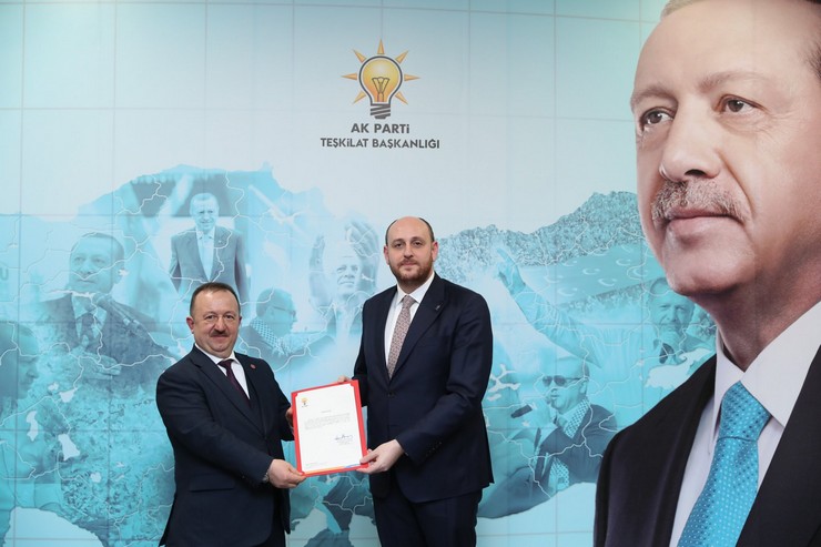 ak-parti-rize-il-yonetim-kurulu-uyesi-hasan-ayyildiz-yeniden-kalkandere-ilce-baskanligina-atandi-2.jpg