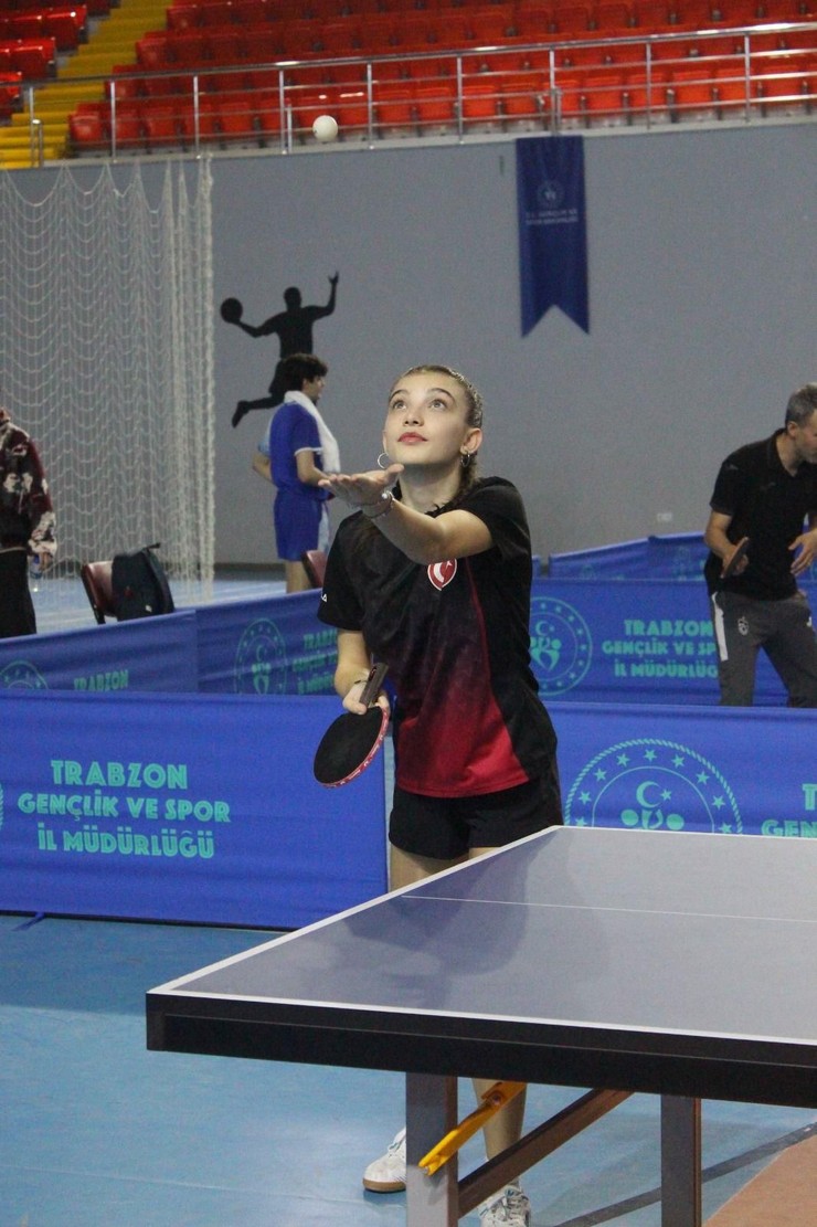 caykur-rizesporun-sultanlari-trabzonu-salladi-masa-tenisinde-madalya-yagmuru-2.jpg