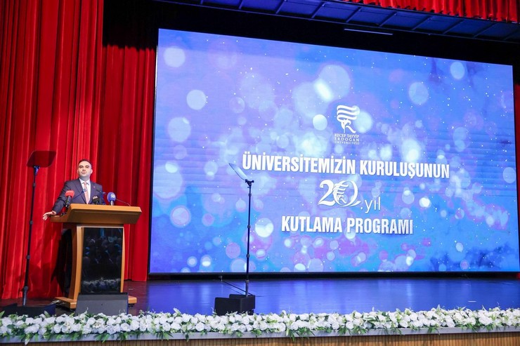 recep-tayyip-erdogan-universitesinin-20-kurulus-yil-donumu-etkinlikleri-1.jpg