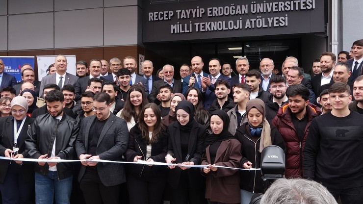 recep-tayyip-erdogan-universitesinin-20-kurulus-yil-donumu-etkinlikleri-5.jpg