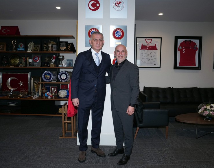 turkiye-futbol-federasyonu-tff-baskani-ibrahim-ethem-haciosmanogluna-rivada-yapilan-nezaket-ziyaretleri-2026-yiliyla-birlikte-ilginc-bir-istatistige-donustu-3.jpg