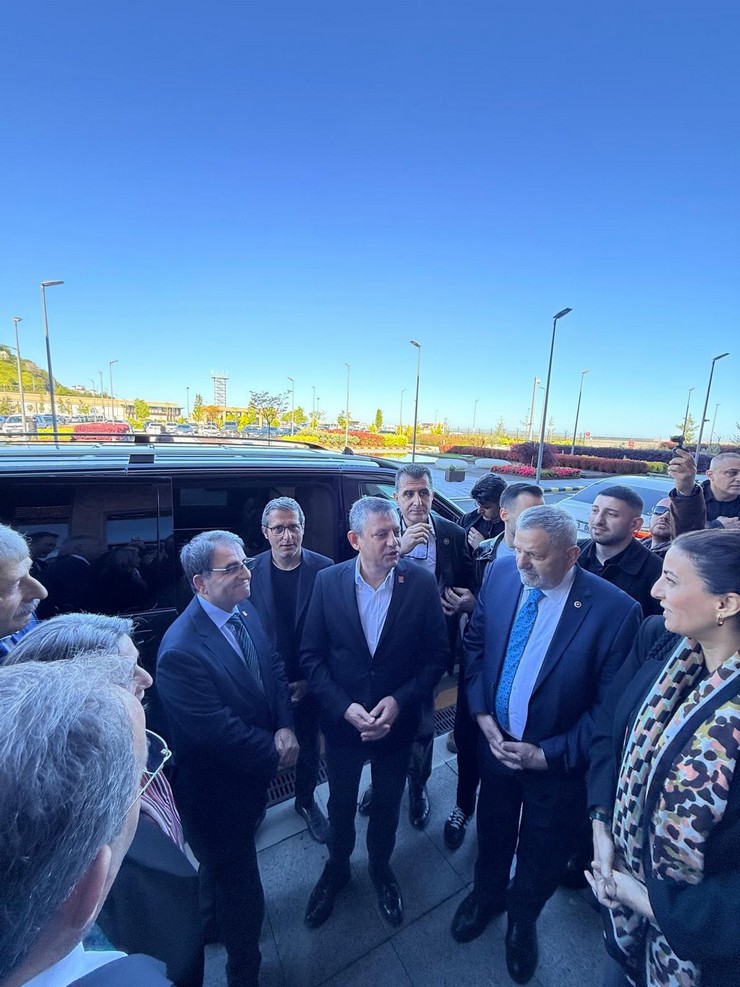 cumhuriyet-halk-partisi-chp-genel-baskani-rizedse-1.jpg