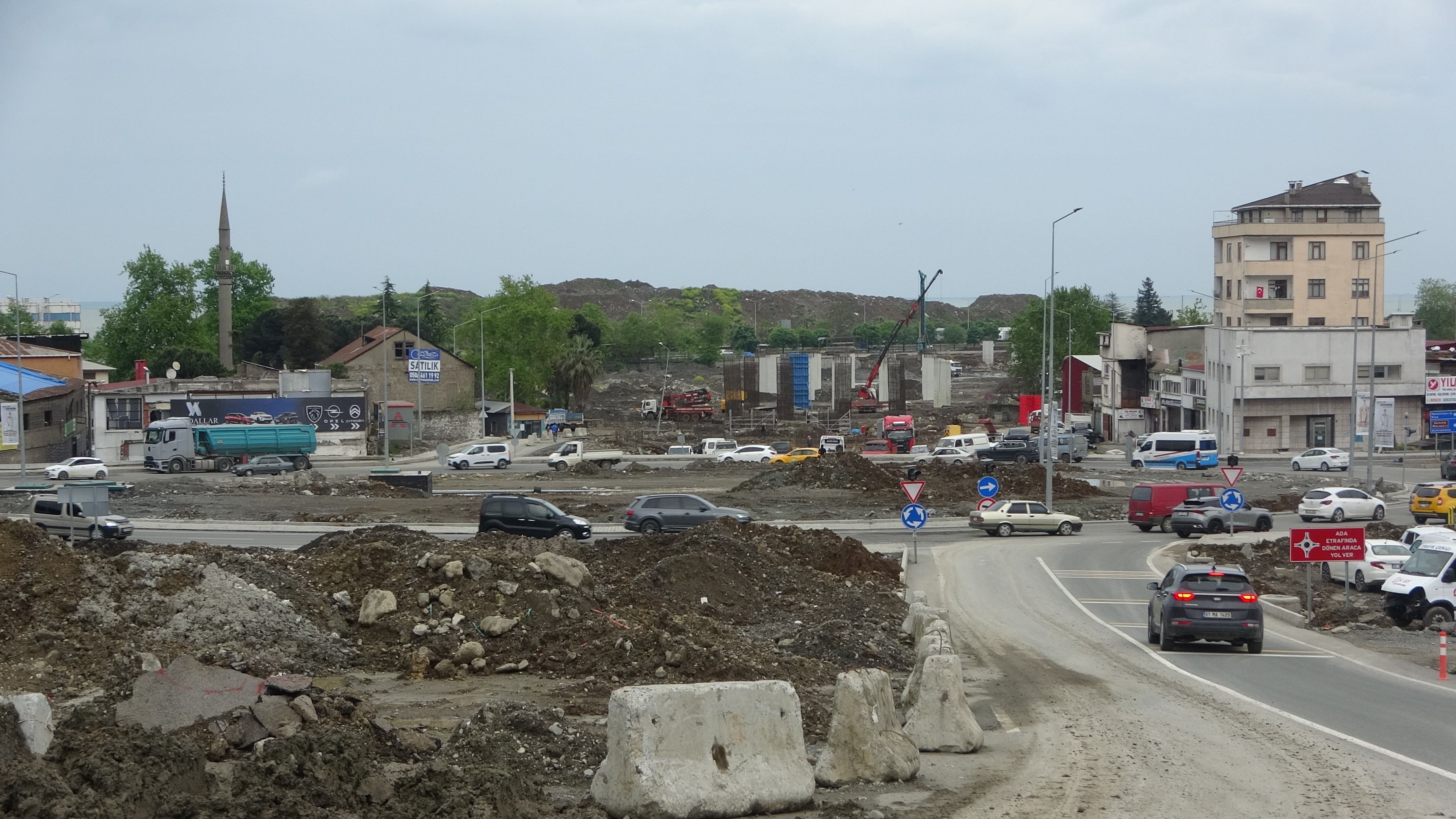 aw711306-07.jpg